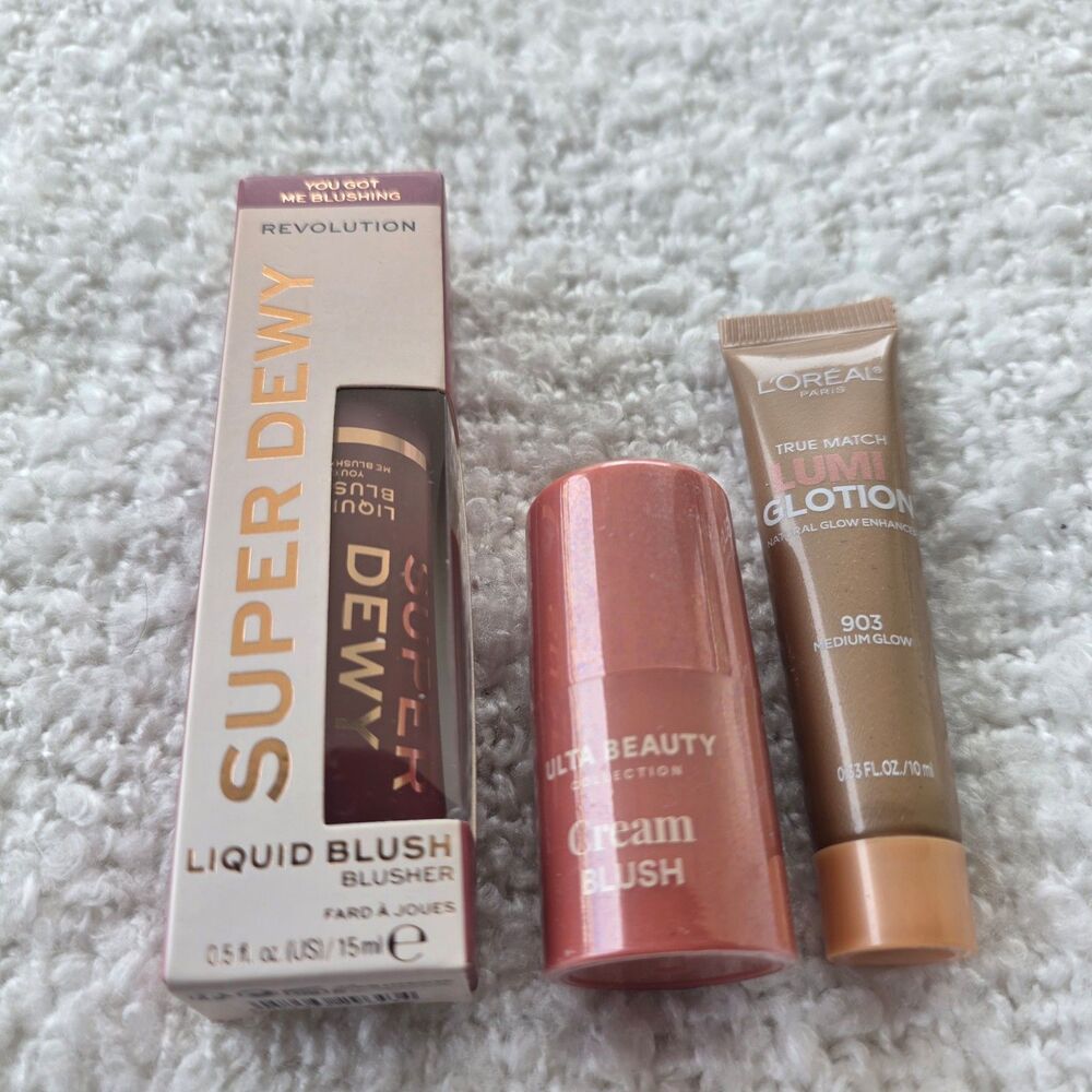 Blushes and Glotion Face Makeup Bundle